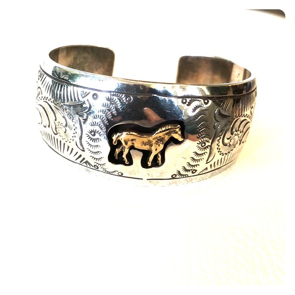 VINTAGE STERLING CUFF BRACELET - Picture 2 of 5